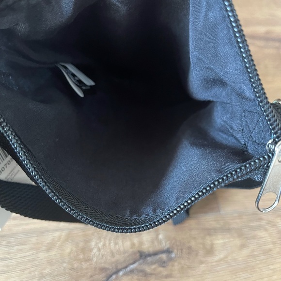 SANRIO (MY HERO ACADEMIA)-NWT Canvas Crossbody Bag - Picture 11 of 14